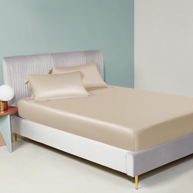 Buy Beige 22 Momme Mulberry Silk Fitted Sheet Buy Beige 22 Momme Mulberry Silk Fitted Sheet